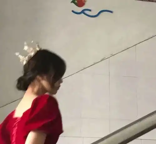 女生头像你知道吗人在难过时就会爱上日落