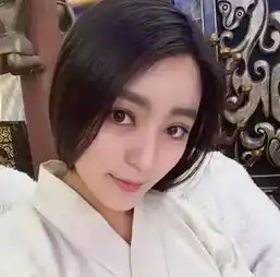 女大学生因喜欢刘亦菲干脆整成她,这是刘亦菲被黑的最惨的一次吧
