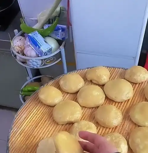 河北男子晒妻子疫情间做的美食,看完质量后沉默了,网友美石