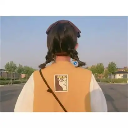 上下白边女头像小清新,带你去喜欢的那片天空
