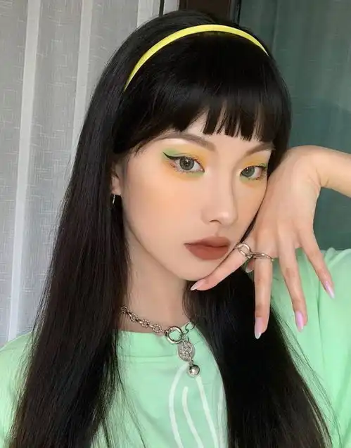 甜酷女生头像令人惊艳的不会太早出场