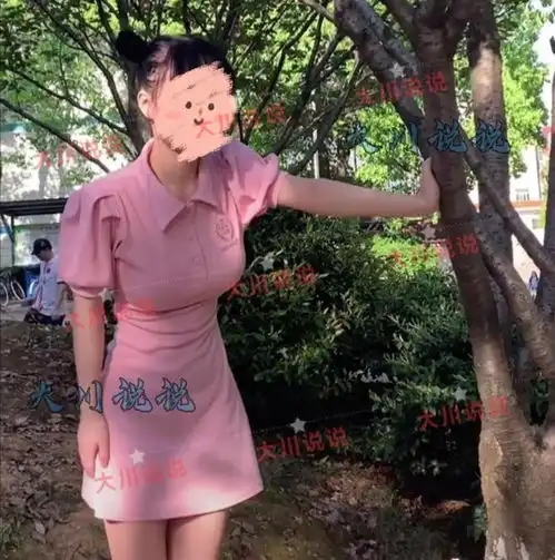 江西一女大学生穿旗袍,娇小身材难掩出众,网友欣赏不刻意的美