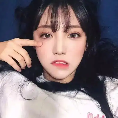 女生头像,没有收不到的消息只有不想理你的人