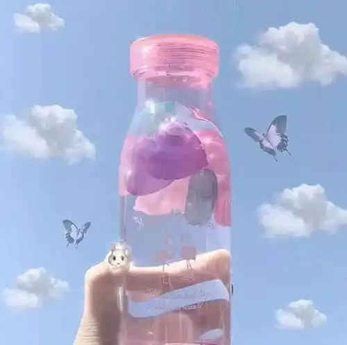 ins伤感背景图喜欢上一个,不属于自己的人真难受