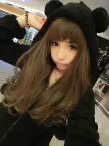 可爱非主流女生qq皮肤大图我拼命的坚持努力我向往的是什么