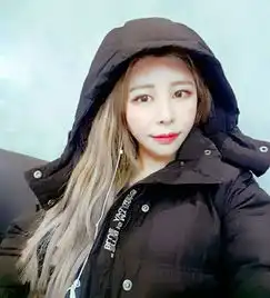 韩国00后花滑小美女美照