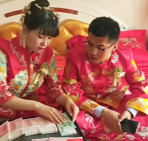 陕西女子陪嫁绿色特斯拉,出嫁时不幸掉沟里,新郎心痛不已