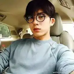 眼镜才能检验真帅哥,杨洋鹿晗张艺兴黄景瑜大pk
