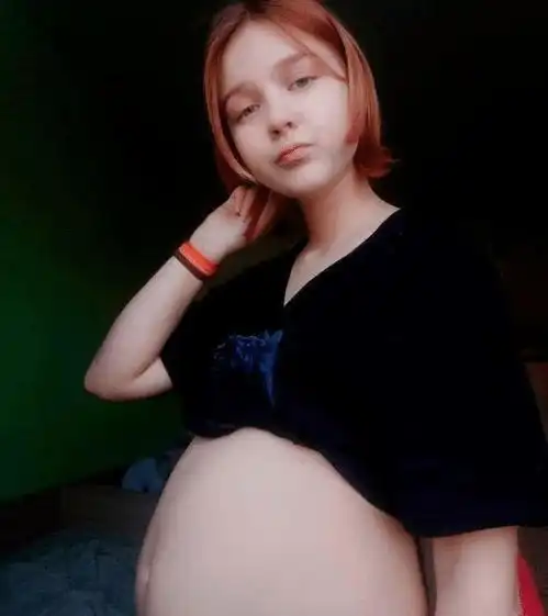 13岁女孩怀孕,称10岁男孩是爸爸,网友现在的小孩都这么早熟的吗