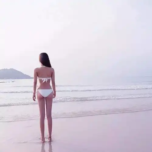 有这种老师保证不逃课最美女老师身材太逆天