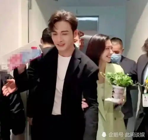 旗袍美女宋轶曾接触司藤想要出演,网友幸好最后是景甜