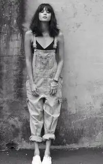 黑白欧美美女手机壁纸