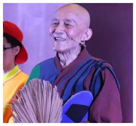 他在拍摄活佛济公时,遇三件奇事,如今怎样了