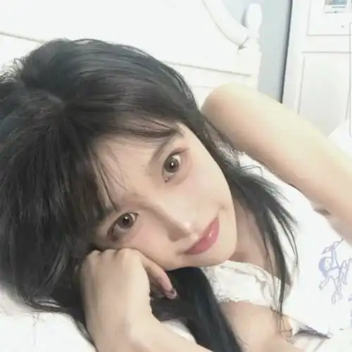 招桃花温柔小众真人女生头像307
