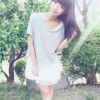 qq头像女生清新唯美森林小巷少女与狐