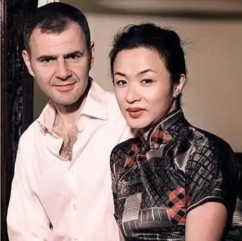 金星传奇人生从男舞蹈家到女主持人,谁停了她的节目