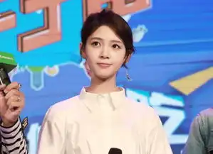 吃货少女陈瑶卖萌求吃饱期盼吃光全宇宙