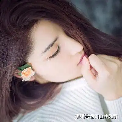 2021年6月生肖马运势解读,情感而言,要主动出击