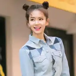 双丸子头戚薇可爱娜扎美艳吴莫愁简直没眼看
