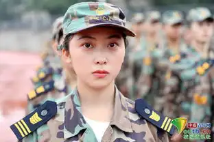 航空院校00后女生参加军训,大学第一课开启青春蜕变