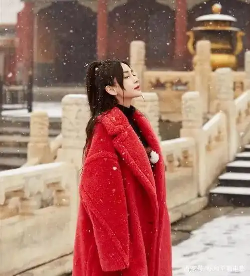 杨颖现在有多瘦看她大腿就知道了,穿这么紧身的裤子还一堆褶子