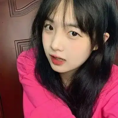 女生头像偷偷许愿他的身边不要出现其他女孩子