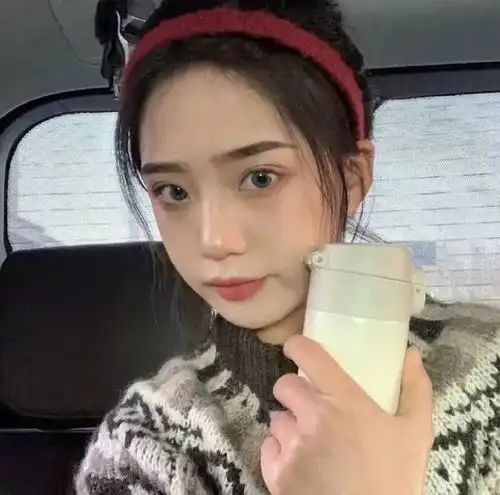 真人女生头像你们宁愿当狗,也不跟我表白,这个仇我记下了