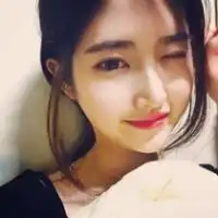 文艺小清新的气质型女生头像我涉旷野丛林而来