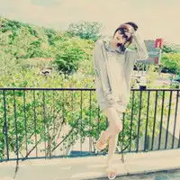 非常好看的女生qq头像北城别三生琥珀色