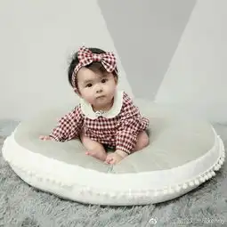 刘洲成晒女儿照片述思念图片来自前妻微博