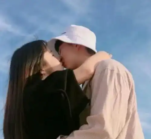 女生想做你女朋友的3种表现摆明暗恋你,小哥哥抓紧表白