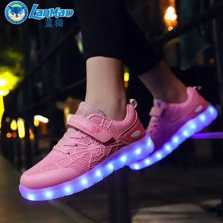 童鞋闪灯防水儿童发光鞋男女童软底鬼步舞鞋充电带灯运动鞋