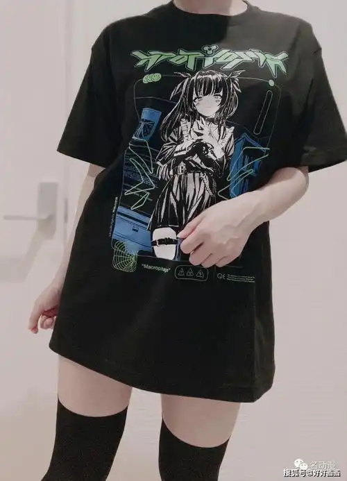 p站插画师仪式绘画的暗黑呆萌风少女插画作品欣赏