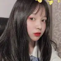 草莓果酱ox戴眼镜头像微信头像图片大全