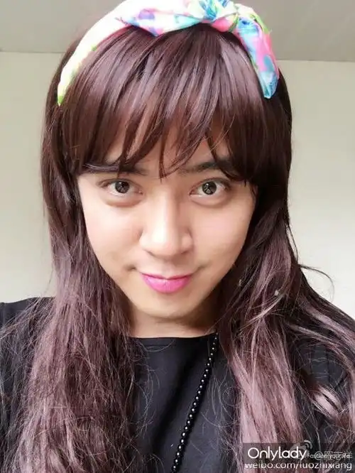 霍建华宋仲基鹿晗黄渤男星扮女妆
