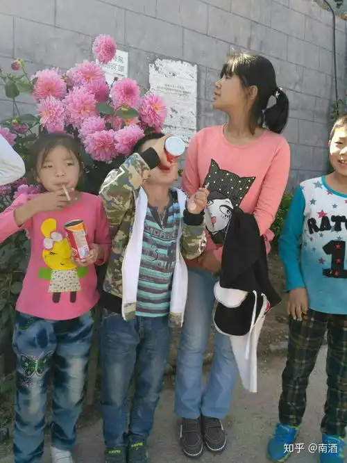圆脸的女生适合男生的发型嘛