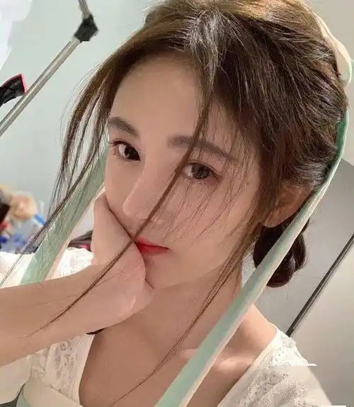女孩子刚洗完头,做到这三点头发会越来越好看