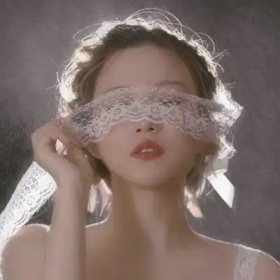 女生头像但有好酒明月,此身永是少年