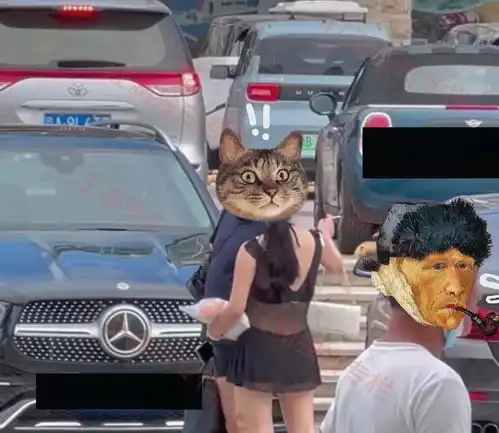 小伙在三亚游玩,路上遇到女子搭讪中年男子,动作暧昧让人不解