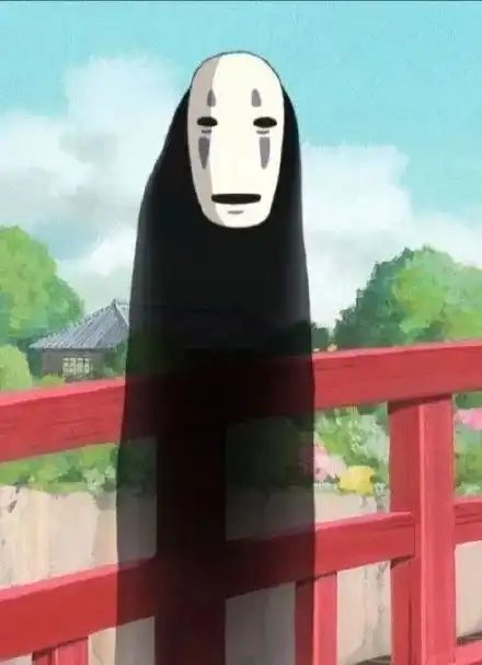 但凡有刘诗诗天鹅颈的神韵,她也不至于被嘲撞型千与千寻无脸男