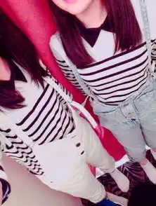 趣新闻闺蜜服饰火爆日本体现少女姐妹情谊