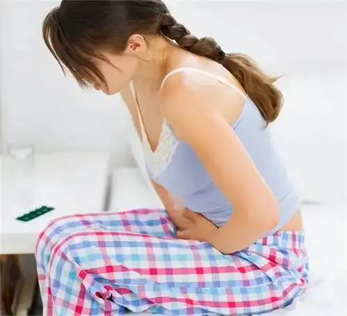 28岁江西女子结肠癌手术顺利,2年后肝转移,2个原因易引起复发