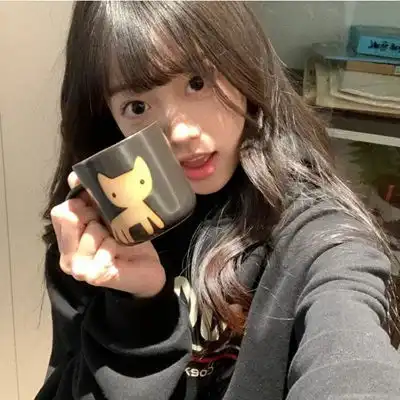 2023最新俏皮女生头像