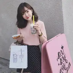优雅女人专属裙装,舒适修身显气质穿出高贵女人味