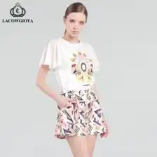 白色棉质印花玫瑰t恤女
