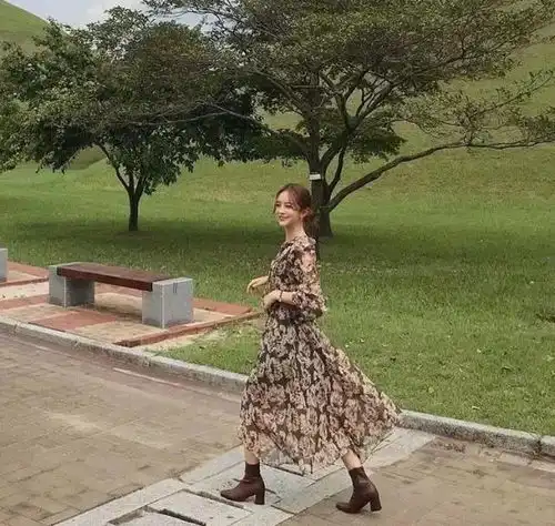 2019秋冬这4件衣服要火,太迷人了