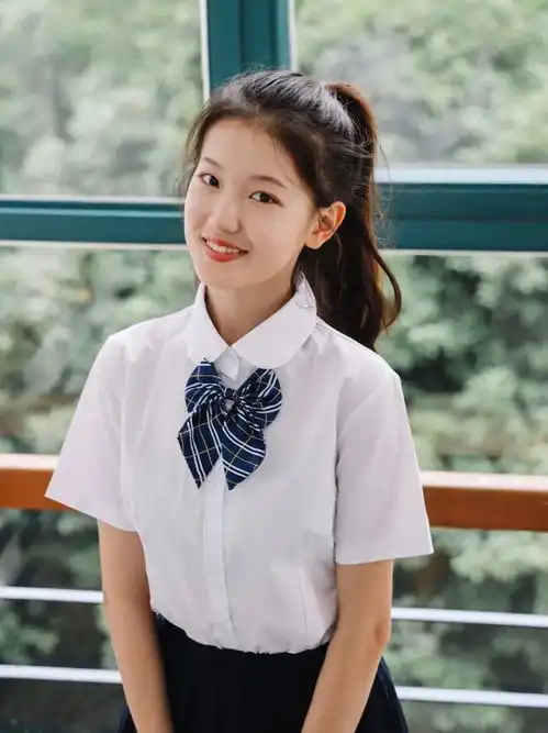 因董明珠提拔火出圈,初入职场气质出众,学霸美女孟羽童