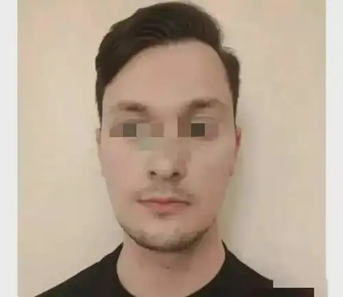 女孩自曝与领事馆签证员发生关系自掏开房钱,完事后被赶走拉黑