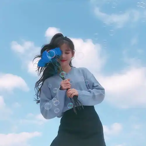 小清新头像女女孩的裙摆撑得起所有温柔和盛夏