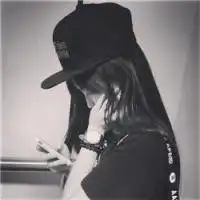 女生头像,类似这样